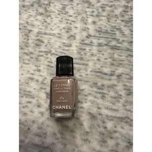 Chanel Le Vernis Longwear Nail Polish 578 New Dawn Beige Mauve
